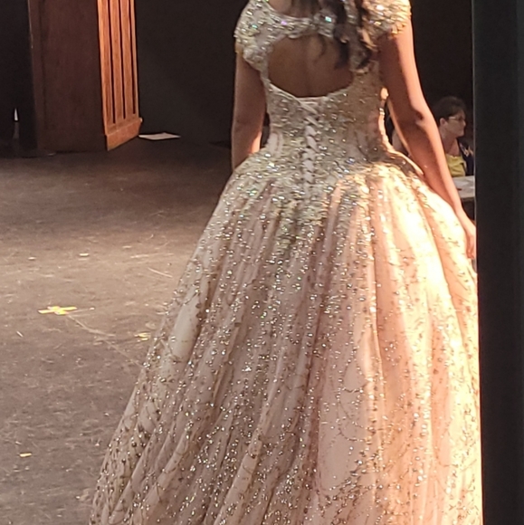 Pageant/ Quinceañera Dress.          Ariana Vara, Rose Gold, size 6 - Picture 4 of 13
